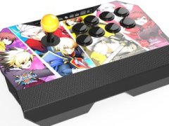 Qanba，「BBTAG」とのコラボアケコンを5月31日発売。「Drone」ベースで価格は1万1070円（税込）