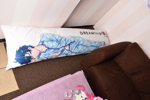 画像ギャラリー No.018のサムネイル画像 / キャラクターたちと一緒に夢の世界へ……！「DREAM!ing」×カラオケの鉄人 池袋東口店コラボをフォトレポート