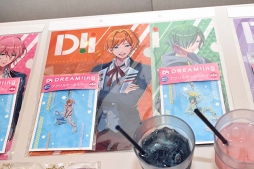 画像ギャラリー No.091のサムネイル画像 / キャラクターたちと一緒に夢の世界へ……！「DREAM!ing」×カラオケの鉄人 池袋東口店コラボをフォトレポート