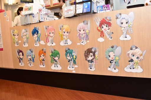 画像ギャラリー No.011のサムネイル画像 / キュートで美しい描き下ろしイラストがたまらない! アニメイトカフェショップ×「DREAM!ing」によるコラボカフェをレポート