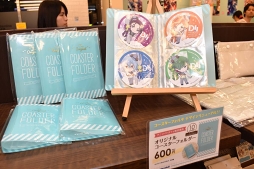 画像ギャラリー No.048のサムネイル画像 / キュートで美しい描き下ろしイラストがたまらない! アニメイトカフェショップ×「DREAM!ing」によるコラボカフェをレポート