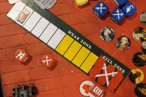 画像ギャラリー No.008のサムネイル画像 / ［SPIEL’17］ダイスを振って，うなじをえぐれ。「進撃の巨人」をテーマにしたボードゲーム「Attack on Titan: The Last Stand」プレイレポート
