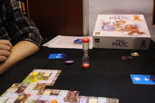 画像ギャラリー No.008のサムネイル画像 / ［SPIEL’17］InnoSPIEL受賞作「Magic Maze」試遊レポート。協力したいのにままならない，もどかしさが光る協力型脱出タイルゲーム