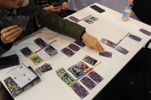 画像ギャラリー No.003のサムネイル画像 / ［SPIEL’17］Richard Garfield氏の新作「SpyNet」プレイレポート。MtGライクな手番数マネジメントが面白い，チーム対戦型カードゲーム