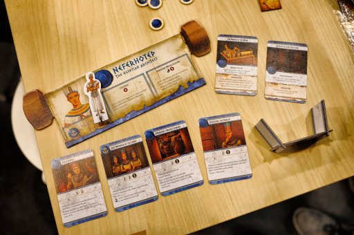 画像ギャラリー No.004のサムネイル画像 / ［SPIEL’17］アレクサンドリア図書館の炎上をテーマにした良作「Alexandria」のファーストインプレッションをお届け