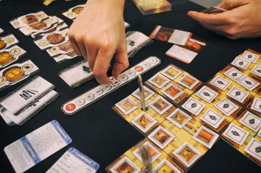 画像ギャラリー No.005のサムネイル画像 / ［SPIEL’17］アレクサンドリア図書館の炎上をテーマにした良作「Alexandria」のファーストインプレッションをお届け