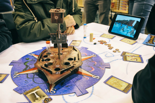 画像ギャラリー No.001のサムネイル画像 / ［SPIEL’17］海賊船クルーの冒険を体験できる，リアルタイム協力型ゲーム「A Tale of Pirates」を遊んでみた