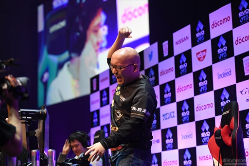 画像ギャラリー No.009のサムネイル画像 / ［EVO Japan］強さを積み上げるのは，自分1人の力ではない――「BLAZBLUE CROSS TAG BATTLE」部門優勝，Tomo/relo選手インタビュー