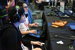 画像ギャラリー No.026のサムネイル画像 / アークレボワールドツアー決勝大会「ARCREVO America 2019」の初日をフォトレポートでお届け。各部門のTOP8が出揃う