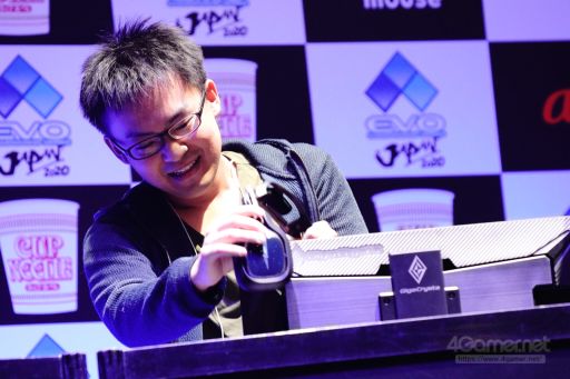画像ギャラリー No.042のサムネイル画像 / ［EVO Japan］幕張メッセが熱くなったDay2まとめ。「ソウルキャリバーVI」「SAMURAI SPIRITS」「BBTAG」で優勝者が決定