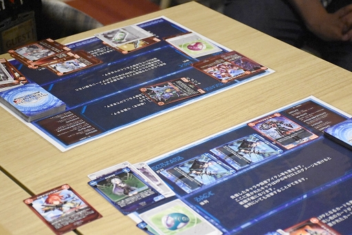 画像ギャラリー No.030のサムネイル画像 / 熟練カードゲーマーは初見の「PSO2 トレーディングカードゲーム」でも勝てるのか? セガの刺客,郡 正夫氏に挑んでみた