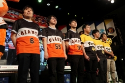 画像ギャラリー No.007のサムネイル画像 / 「eBASEBALL パワプロ・プロリーグ 2018」は西武,中日が首位発進。メインスタジアムで行われた6試合の現地レポートをお届け