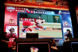 画像ギャラリー No.020のサムネイル画像 / 「eBASEBALL パワプロ・プロリーグ 2018」は西武,中日が首位発進。メインスタジアムで行われた6試合の現地レポートをお届け