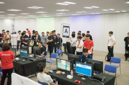 画像ギャラリー No.006のサムネイル画像 / 「パワプロ」の強豪30名が選抜された，「eBASEBALL プロリーグ」東日本オフライン選考会レポート。元プロや大会上位者による激戦が繰り広げられる