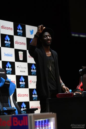 画像ギャラリー No.001のサムネイル画像 / ［EVO Japan］「ソウルキャリバー6」部門優勝はフランスのKeev選手。EVO2012の雪辱を福岡で果たす