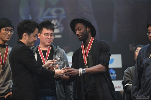 画像ギャラリー No.007のサムネイル画像 / ［EVO Japan］フランスの代表として戦い，頂点に立てたことを誇りに思う――「ソウルキャリバーVI」部門優勝，Keev選手インタビュー