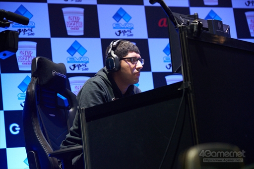画像ギャラリー No.003のサムネイル画像 / ［EVO Japan］アズウェルのことは自分が一番分かってる――「ソウルキャリバーVI」部門優勝，Bluegod選手インタビュー