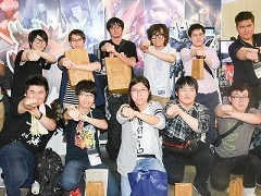 ［TGS 2019］「HARDCORE MECHA」初の公式対戦イベントが開催。格闘特化のメカが暴れる混沌とした戦場に，レーザーキャノンが突き刺さる