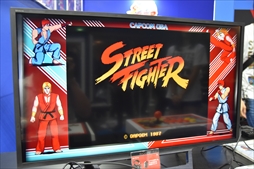 画像ギャラリー No.007のサムネイル画像 / ［TGS 2018］戦いの歴史がこの1本に。「ストリートファイター 30th アニバーサリーコレクション インターナショナル」プレイレポート
