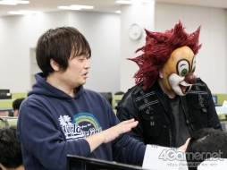 画像ギャラリー No.011のサムネイル画像 / 「キャサリン・フルボディ」のイメージソングを担当した「SEKAI NO OWARI」のDJ LOVEさんがアトラスを訪問! 橋野 桂氏とゲームをプレイし,コラボの経緯を語る