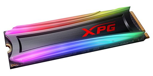 画像ギャラリー No.001のサムネイル画像 / ADATA,PCIe Gen3 x4接続の光るゲーマー向けM.2 SSDを発売