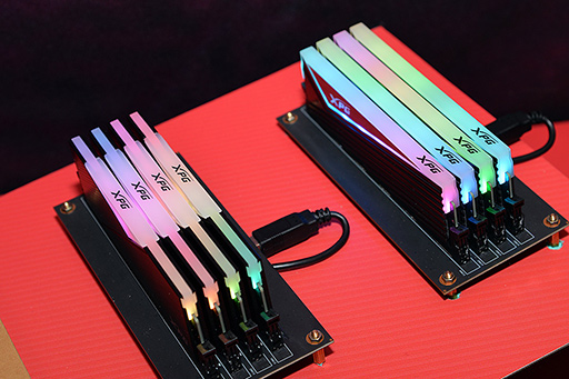 画像ギャラリー No.009のサムネイル画像 / XPGがSSD内蔵のゲーマー向け有線マウス「XPG VAULT」を披露。複数のPCで同じゲームをプレイするのに便利かも