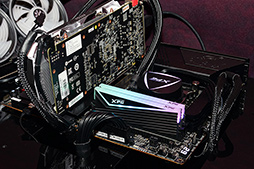 画像ギャラリー No.010のサムネイル画像 / XPGがSSD内蔵のゲーマー向け有線マウス「XPG VAULT」を披露。複数のPCで同じゲームをプレイするのに便利かも