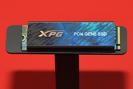 画像ギャラリー No.006のサムネイル画像 / PC用電源ユニットはついに出力1600Wに突入。12VHPWR&ATX 3.0対応電源をXPGが披露。小型ファン付きのPCIe 5.0対応SSDにも注目だ