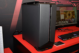 画像ギャラリー No.016のサムネイル画像 / PC用電源ユニットはついに出力1600Wに突入。12VHPWR&ATX 3.0対応電源をXPGが披露。小型ファン付きのPCIe 5.0対応SSDにも注目だ