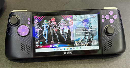 画像ギャラリー No.001のサムネイル画像 / ADATAが開発中の携帯型ゲームPC「XPG Nia」は,新型メモリ「LPCAMM2」採用でメモリをユーザーが交換できる