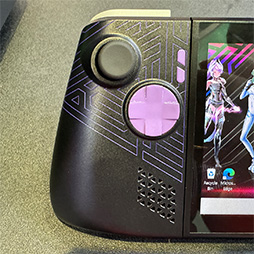 画像ギャラリー No.005のサムネイル画像 / ADATAが開発中の携帯型ゲームPC「XPG Nia」は,新型メモリ「LPCAMM2」採用でメモリをユーザーが交換できる
