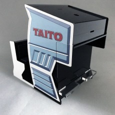 画像ギャラリー No.012のサムネイル画像 / タイトーの「スペースインベーダー筐体」と「ダライアス筐体」が1/12スケールのミニチュアで登場。オンラインストアで予約受付を開始