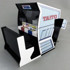 画像ギャラリー No.013のサムネイル画像 / タイトーの「スペースインベーダー筐体」と「ダライアス筐体」が1/12スケールのミニチュアで登場。オンラインストアで予約受付を開始