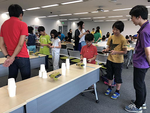 画像ギャラリー No.004のサムネイル画像 / 30人の小学生が新しい遊びの発明に挑戦！　「Nintendo Labo」を使うハッカソンの初日をレポート