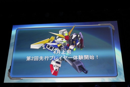 画像ギャラリー No.013のサムネイル画像 / PC向けオンラインゲーム「ガンダムヒーローズ」のプレス発表会＆体験会をレポート。「ガンダムヒーローズ ユニバース」の生配信もスタート
