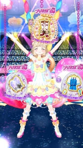 画像ギャラリー No.022のサムネイル画像 / 「キラッとプリ☆チャン」の最新弾「プリたま1弾」を紹介。マスコットの育成要素や「イルミナージュライブ」などで遊べるように