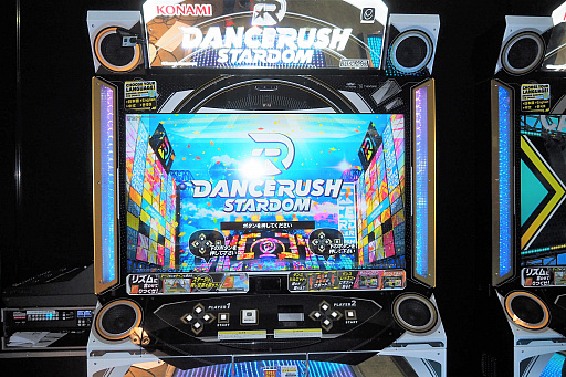 画像ギャラリー No.003のサムネイル画像 / ［JAEPO2018］「DANCERUSH STARDOM」直撮りムービー＆プレイレポート。シャッフルダンスをテーマにした新世代ダンスゲーム
