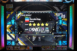 画像ギャラリー No.009のサムネイル画像 / ［JAEPO2018］「DANCERUSH STARDOM」直撮りムービー＆プレイレポート。シャッフルダンスをテーマにした新世代ダンスゲーム