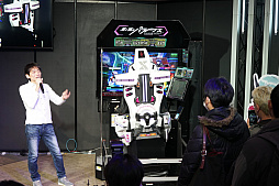 画像ギャラリー No.008のサムネイル画像 / ［JAEPO2018］「星と翼のパラドクス」発表セレモニーをレポート。スクウェア・エニックスのアーケード事業10周年を飾るロボットゲームとは