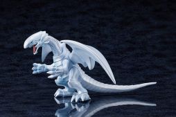 画像ギャラリー No.004のサムネイル画像 / 「遊☆戯☆王デュエルモンスターズ」,クリボーと青眼の白龍のソフビフィギュアが登場。本日から受注を開始