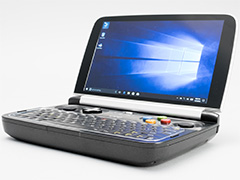 ゲーマー向け超小型PCの第2弾「GPD WIN 2」が4Gamerにやってきた！ まずは従来モデルと外観を比較してみる