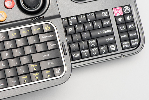 画像ギャラリー No.016のサムネイル画像 / ゲーマー向け超小型PCの第2弾「GPD WIN 2」が4Gamerにやってきた! まずは従来モデルと外観を比較してみる