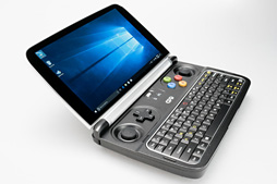 画像ギャラリー No.040のサムネイル画像 / ゲーマー向け超小型PCの第2弾「GPD WIN 2」が4Gamerにやってきた! まずは従来モデルと外観を比較してみる