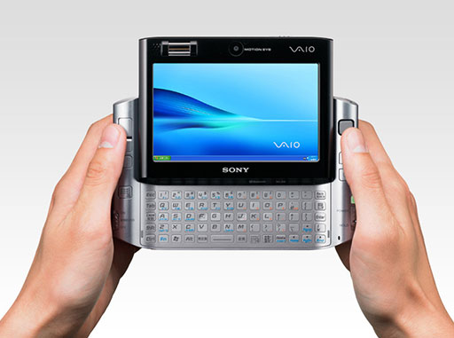 画像ギャラリー No.007のサムネイル画像 / Switch Lite風の小型ゲーマー向けPC「GPD WIN 3」レビュー。ゲームを日常に取り込む最強の積みゲー崩しPCだ