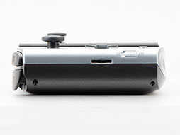 画像ギャラリー No.016のサムネイル画像 / Switch Lite風の小型ゲーマー向けPC「GPD WIN 3」レビュー。ゲームを日常に取り込む最強の積みゲー崩しPCだ