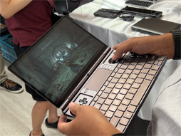 画像ギャラリー No.005のサムネイル画像 / ゲーマー向け小型PC「GPD WIN MAX2」の予約受付がはじまる。10.1型液晶と「Ryzen 7 6800U」の搭載が見どころだ