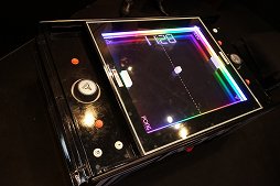 画像ギャラリー No.003のサムネイル画像 / ［JAEPO2018］エレメカになった「PONG」プレイレポート。見た目はアナログながら1人プレイも可能に