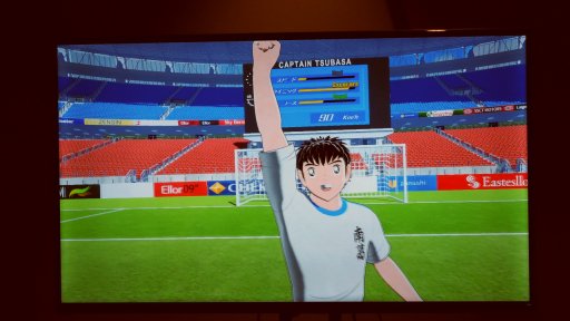 画像ギャラリー No.011のサムネイル画像 / 乗る・蹴るの臨場感が味わえるVRアトラククション「VR 進撃の巨人」「VR キャプテン翼」を,開催中のロケーションテストで体験してきた
