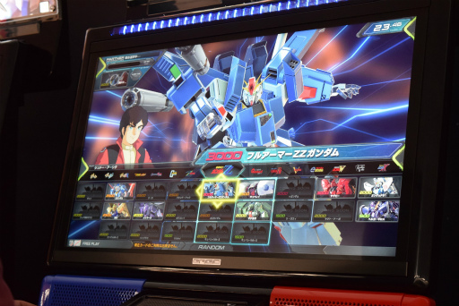 画像ギャラリー No.012のサムネイル画像 / 新基板&新筐体で今秋稼働。「機動戦士ガンダム エクストリームバーサス2」の注目ポイントをプレイインプレッション&インタビューで紐解く