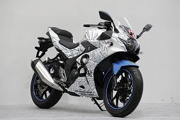 画像ギャラリー No.004のサムネイル画像 / 「真・三國無双8」と「鈴鹿8耐」がコラボレーション。オリジナルラッピングバイクが当たるキャンペーンを開催